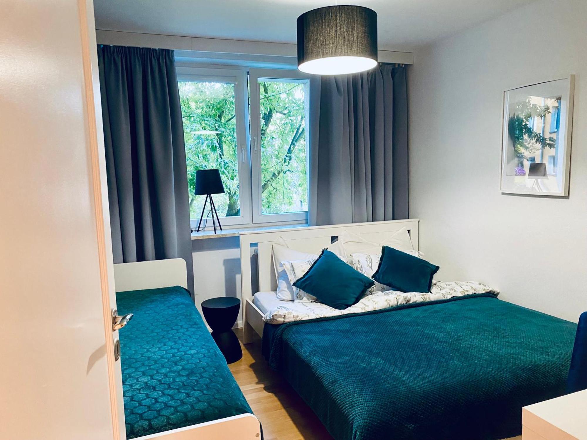 Apartment Near Metro Station And Park