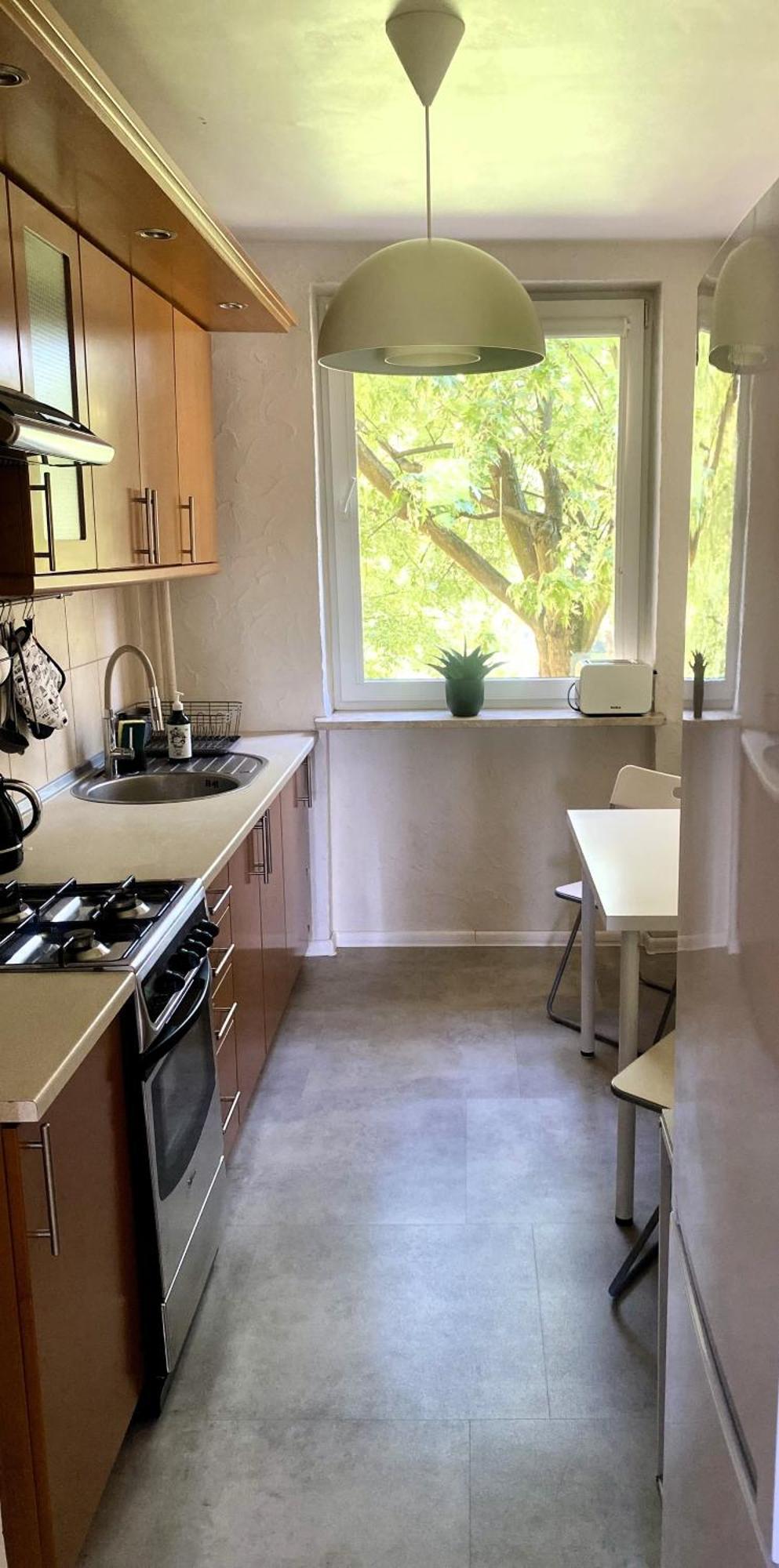 Apartament Near Metro Station And Park